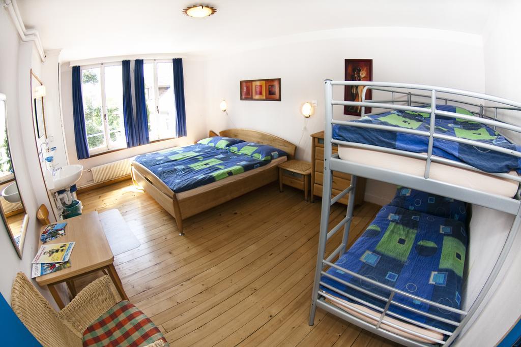 Happy Inn Lodge Entrelagos Habitación foto